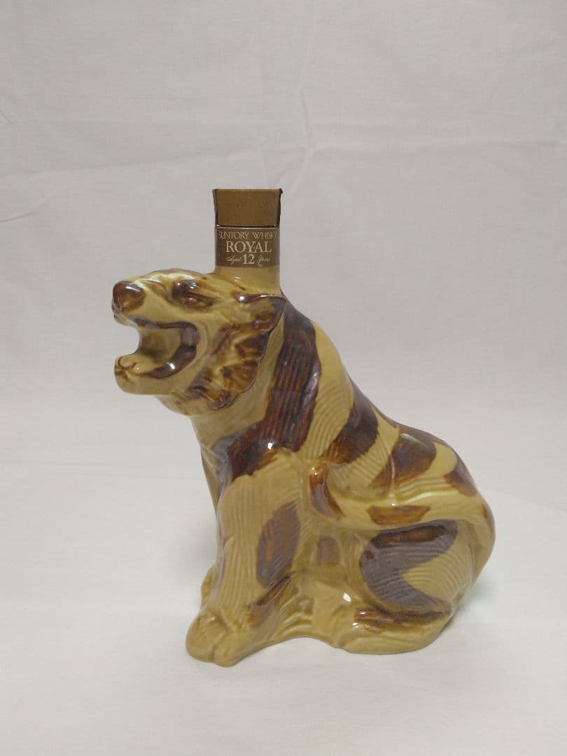 サントリーウイスキー干支ボトル〈寅歳〉12年