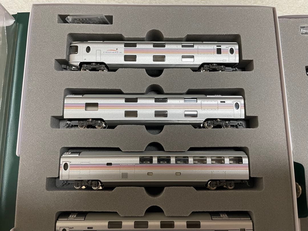 KATO 10-399+400 E26系カシオペア 基本+増結セット