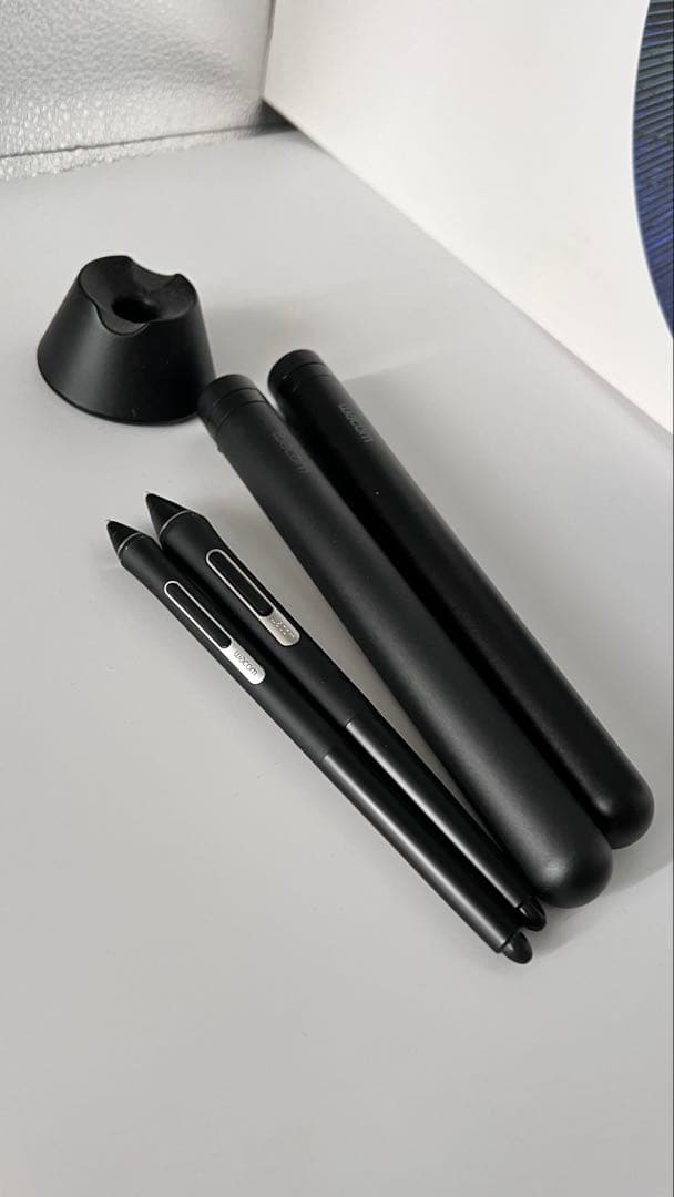 液タブ・ペンタブ Wacom MobileStudio Pro16GB DTH-W1620M/K0