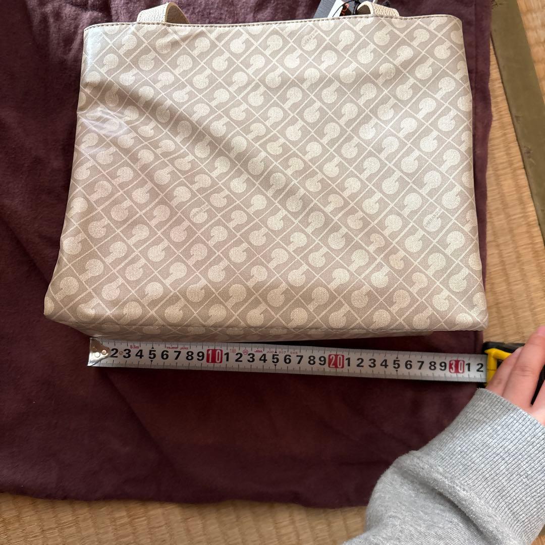 GHERARDINI ベージュ ハンドバッグ