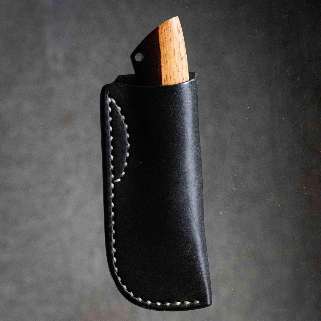 カッターナイフ　レザーケース付き