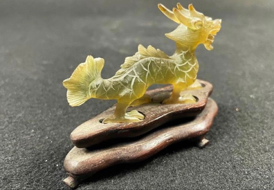 希少時代物 天然石 置物 オブジェ 骨董品 彫刻　龍　青龍　麒麟　翡翠