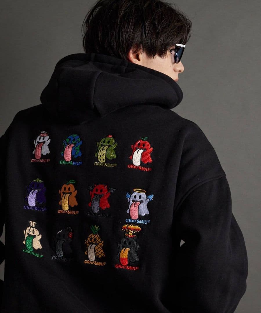 正規品⭐新品・GRAF&WU・グラフアンドウー・ゴースト12刺繍プルパーカーXL