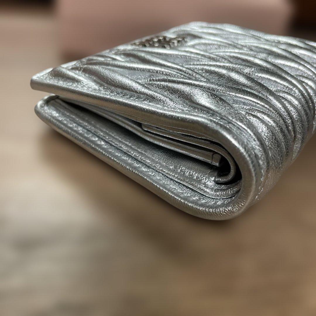 miumiu☆ミュウミュウ☆マテラッセレザー折り財布