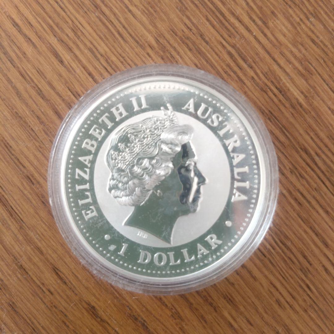 エリザベス2世 1ドル 銀貨 ドラゴンデザイン