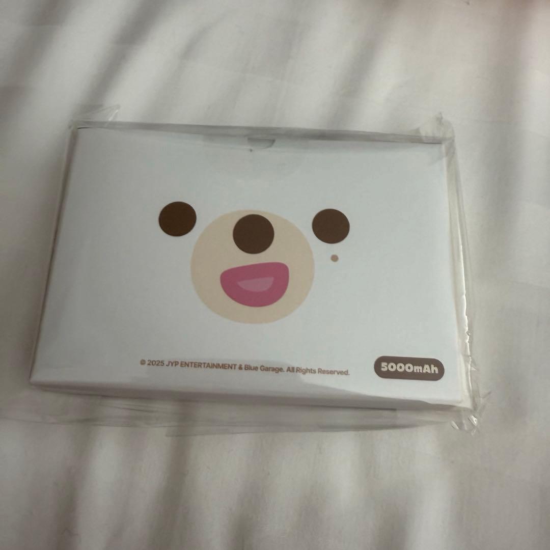 DAY6 パワーバンク ドウン クリコン デニマルズ