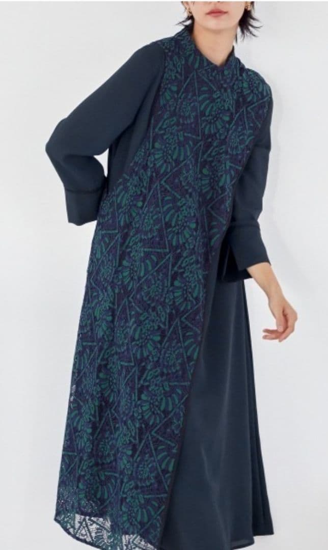 ☆新品未使用3L☆Callarus（カラルス）刺繍入りダークブルーロングドレス