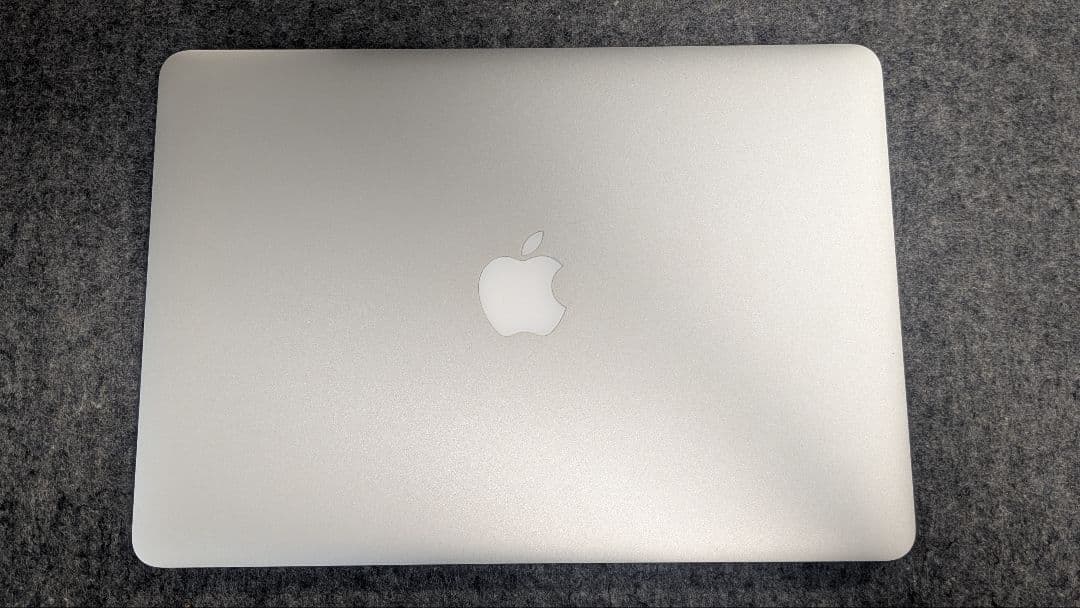 Apple MacBookAir Mid2011 シルバー 充電器付き