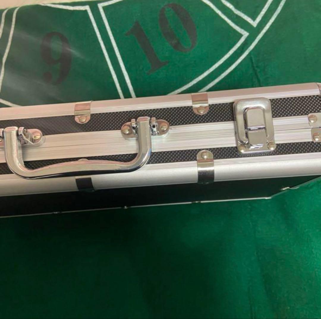 カジノチップ　カジノプレイマット、カードシュー付き