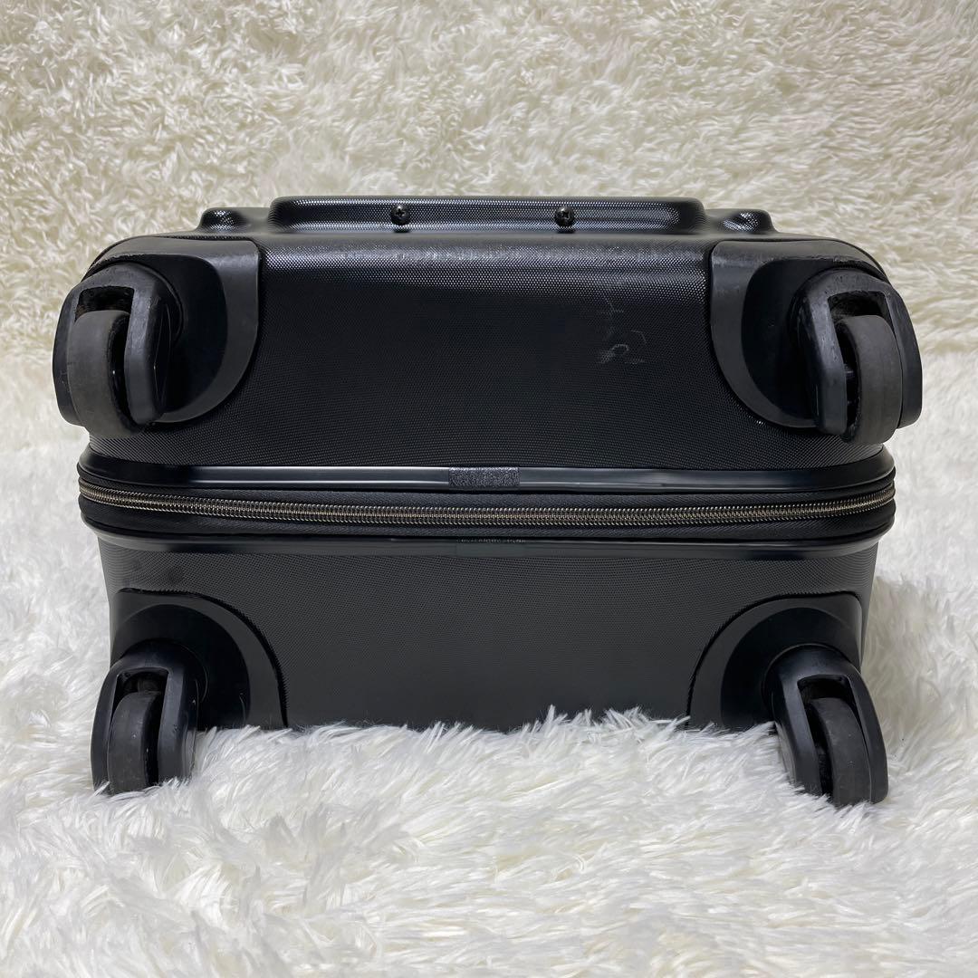 NMZ 　✨希少✨　イノベーター　スーツケース　4輪軽量ハードタイプ