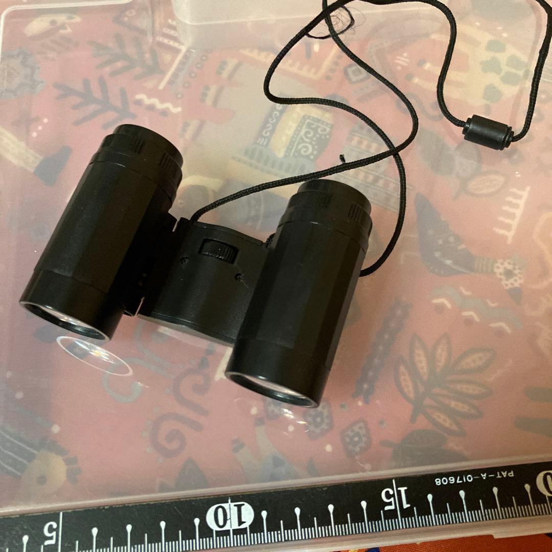 おもちゃ　双眼鏡　倍率不明　一応使えます　動物園などでサファリ気分でいかが