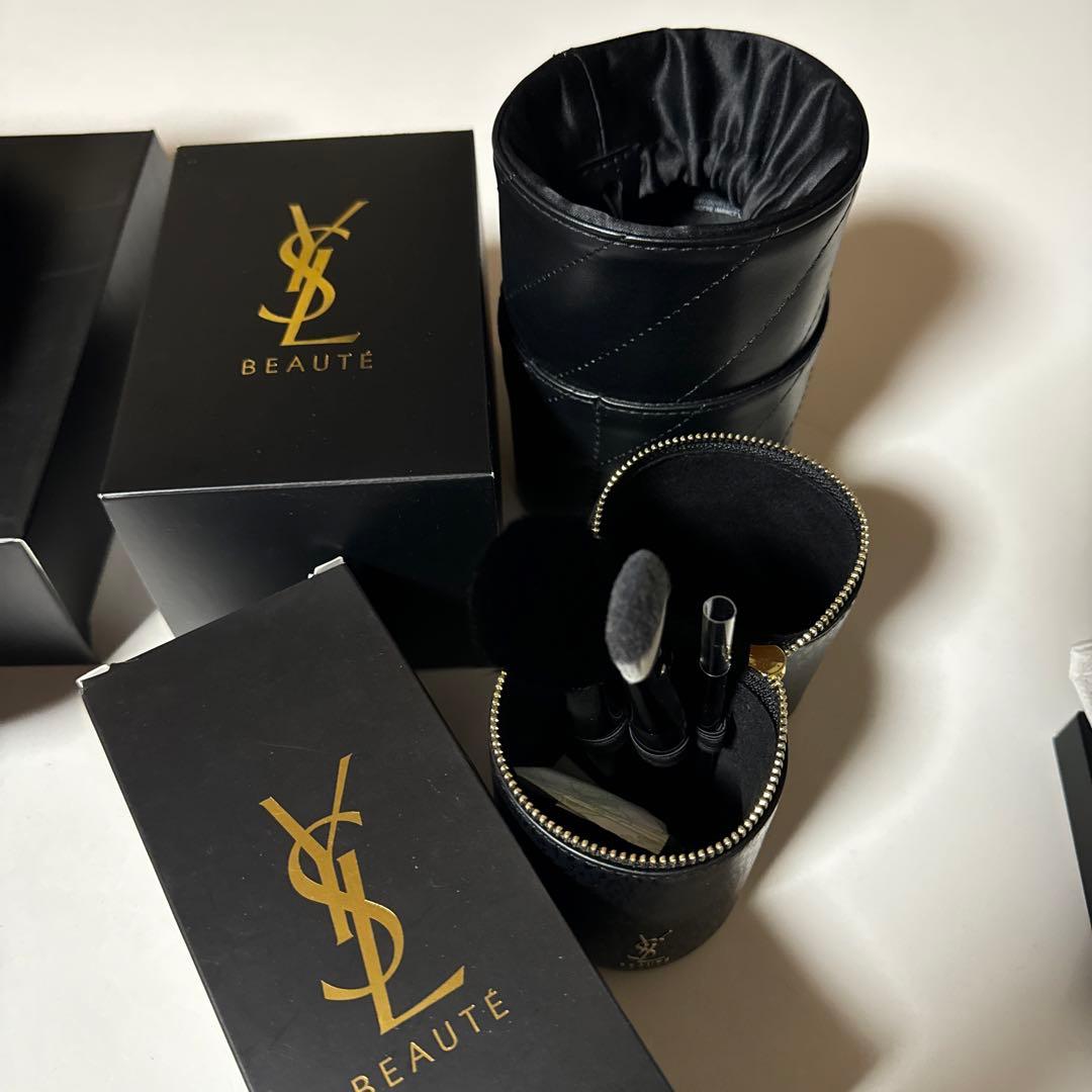 Yves Saint Laurent メイク道具 セット　ノベルティ