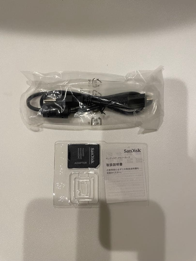 最終限定値下げ　Nikon 1 J5 ミラーレスカメラ シルバー