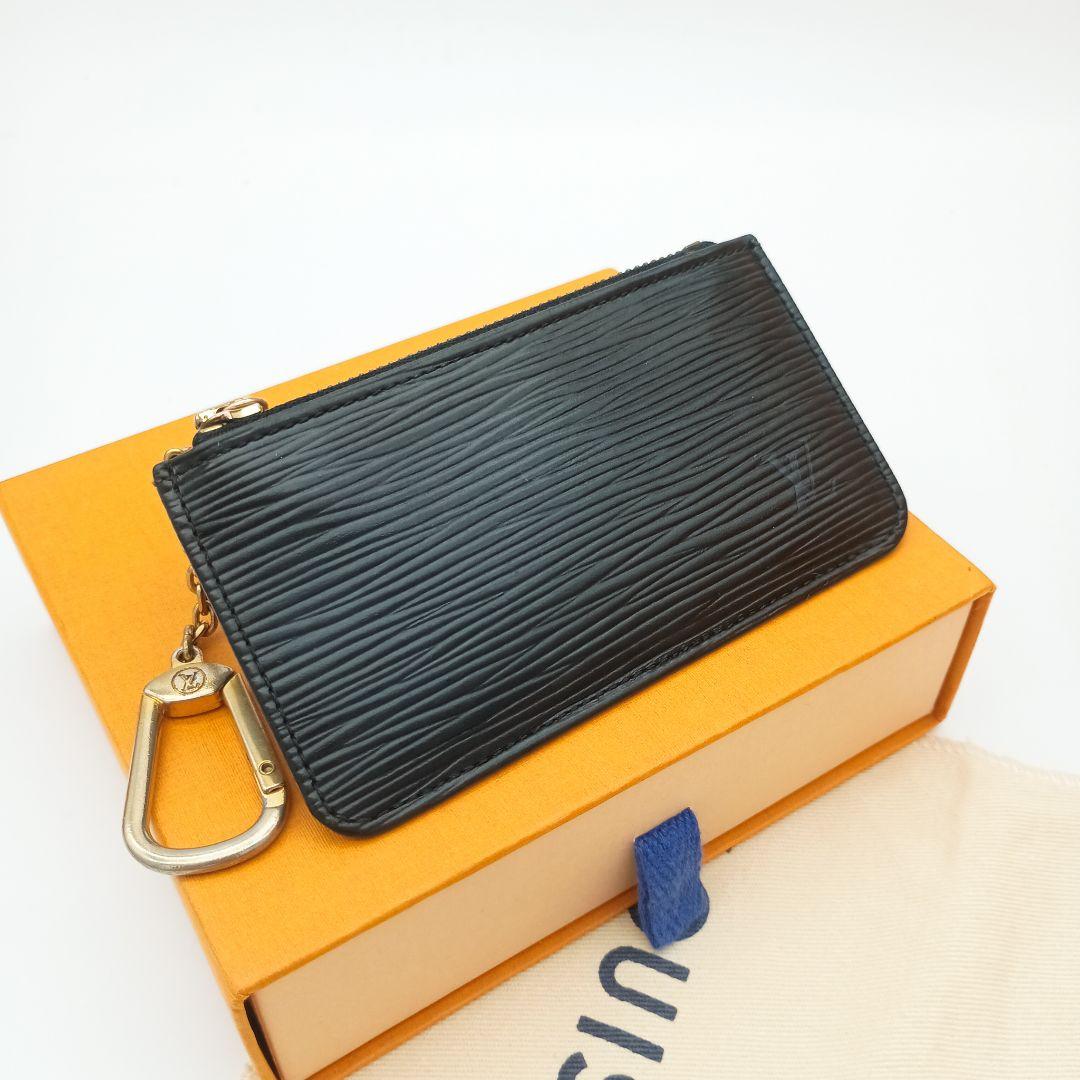 【美品SS】ルイヴィトン　ポシェットクレ　エピ　ノワール　黒　ケース