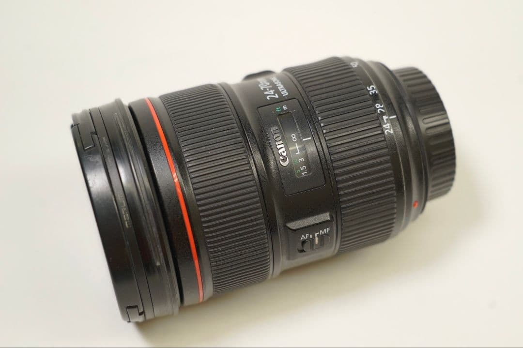 キャノン　ズームレンズ　EF24-70mm　F2.8