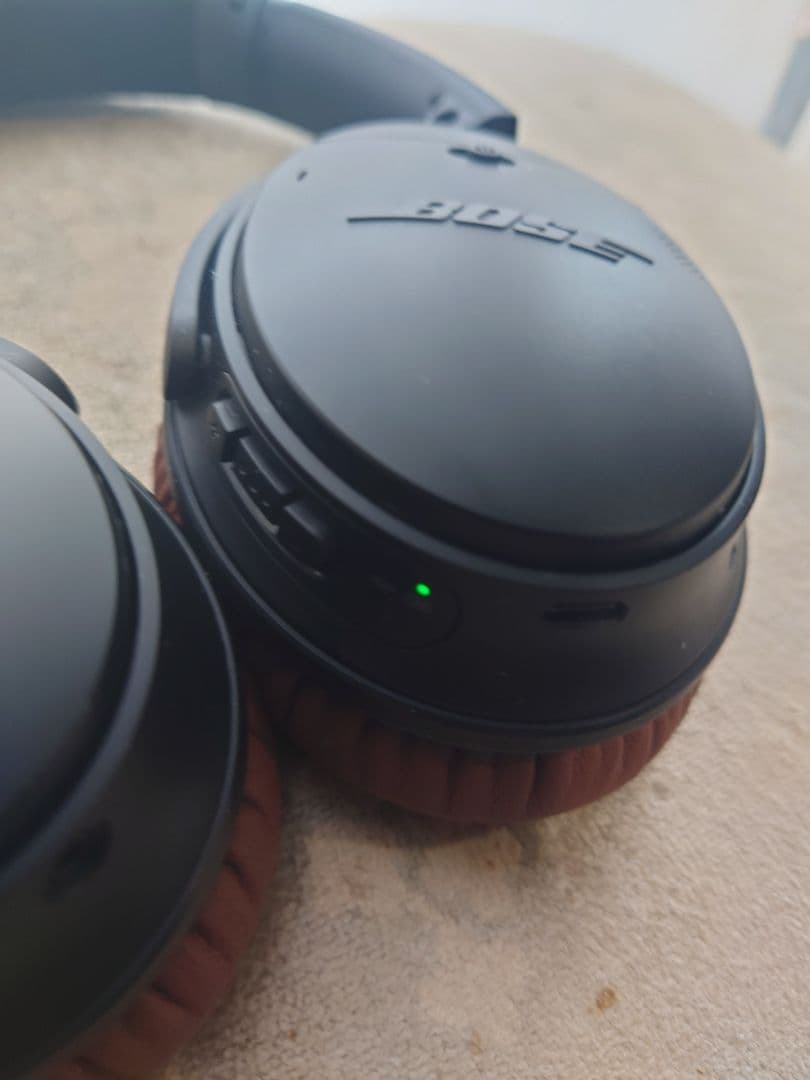 BOSE　ヘッドフォン　QuietComfort 35