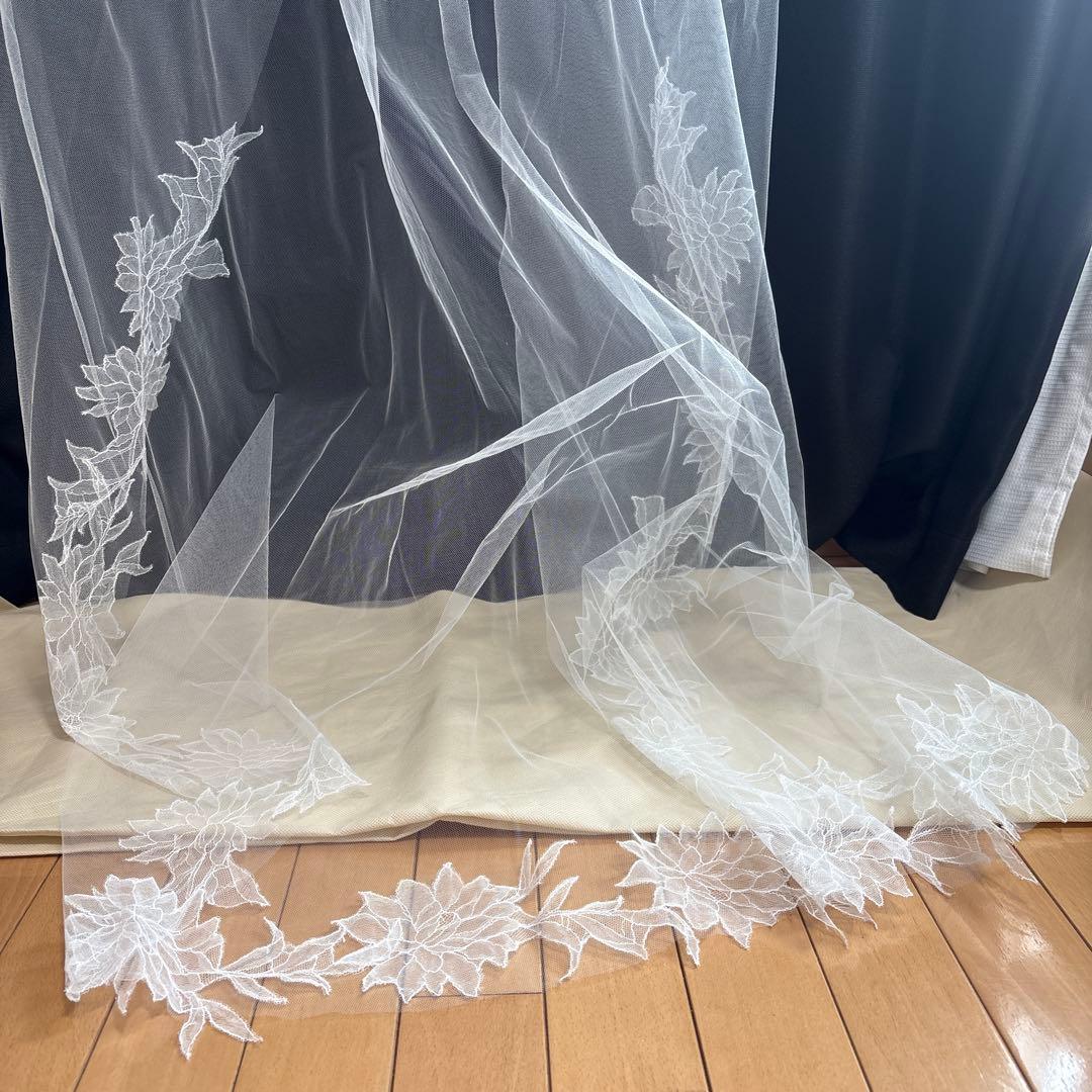 TREAT ウエディングベール　ロング　花柄　刺繍