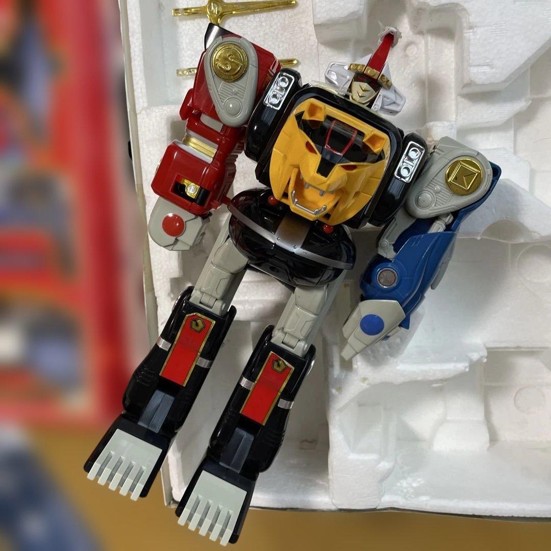 忍者戦隊カクレンジャー　五神合体　DX 隠大将軍　５超忍獣　完全合体