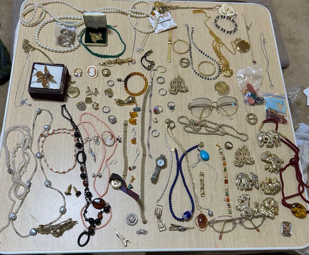 アクセサリー　大量　まとめ出品