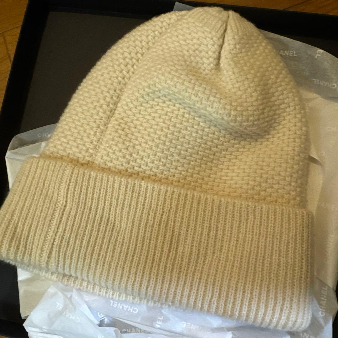 新品タグ付き　CHANEL カシミヤ ニット帽　白　アイボリー