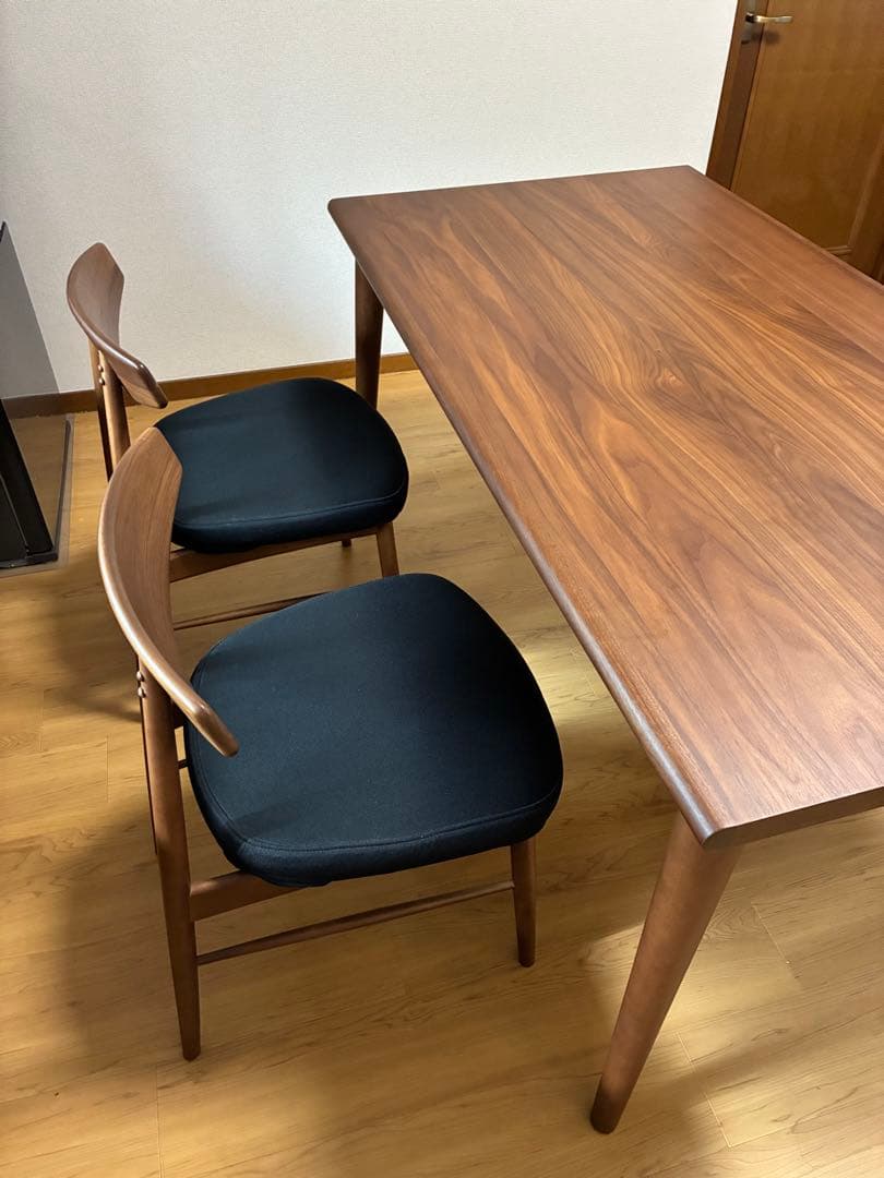 大塚家具 ユノ3 ダイニングセット（ウォールナット）テーブル＋チェア4脚 美品
