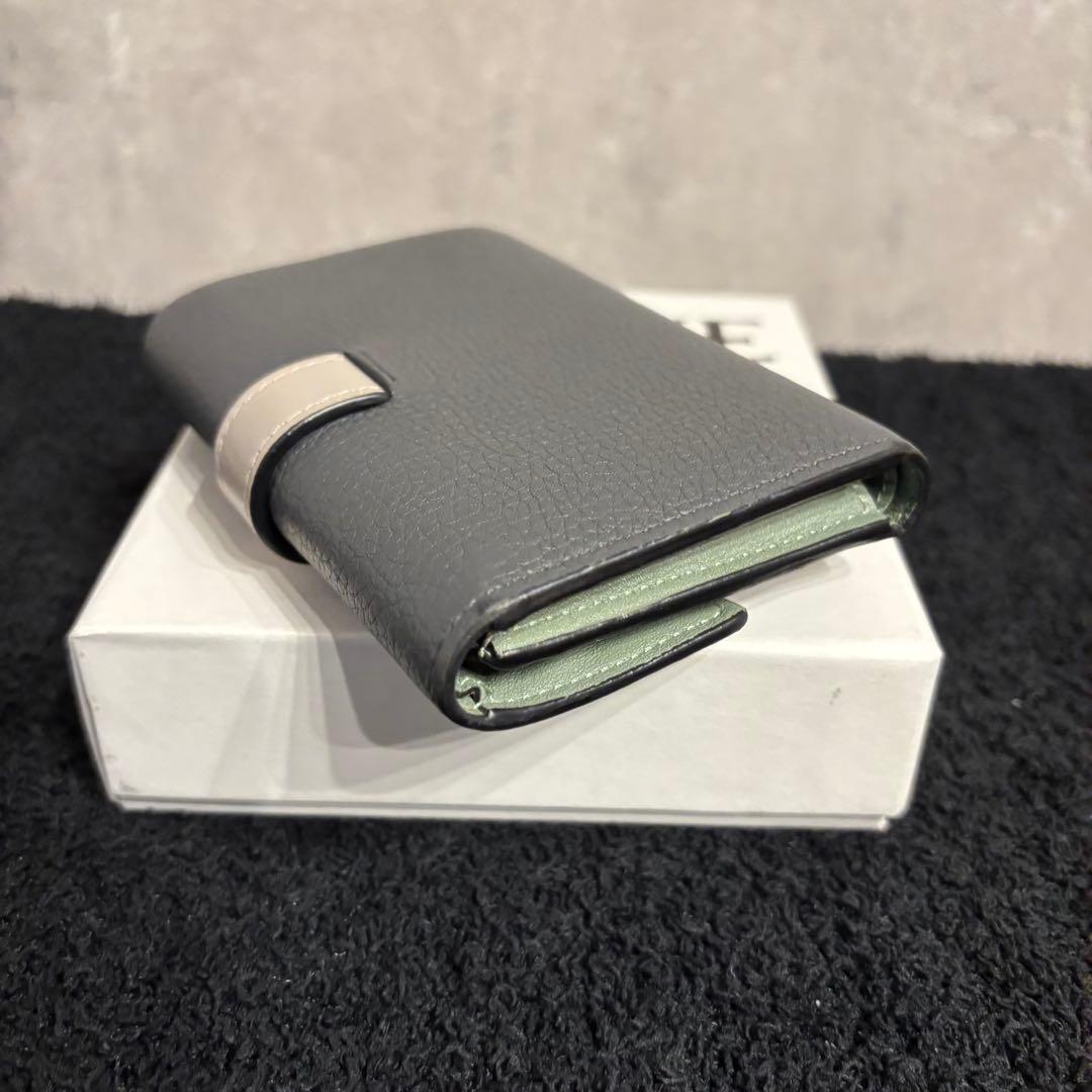 美品 LOEWE ロエベ バーティカルウォレット スモール グレイ グリーン