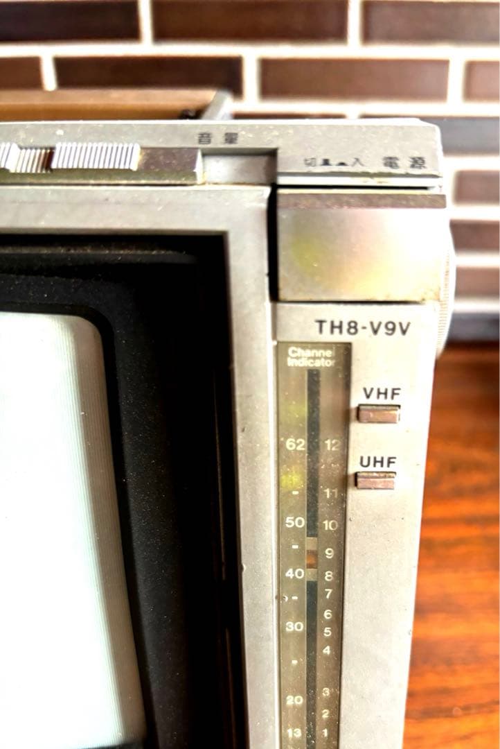 national th8-v9v ポータブル　カラーテレビ 昭和レトロ