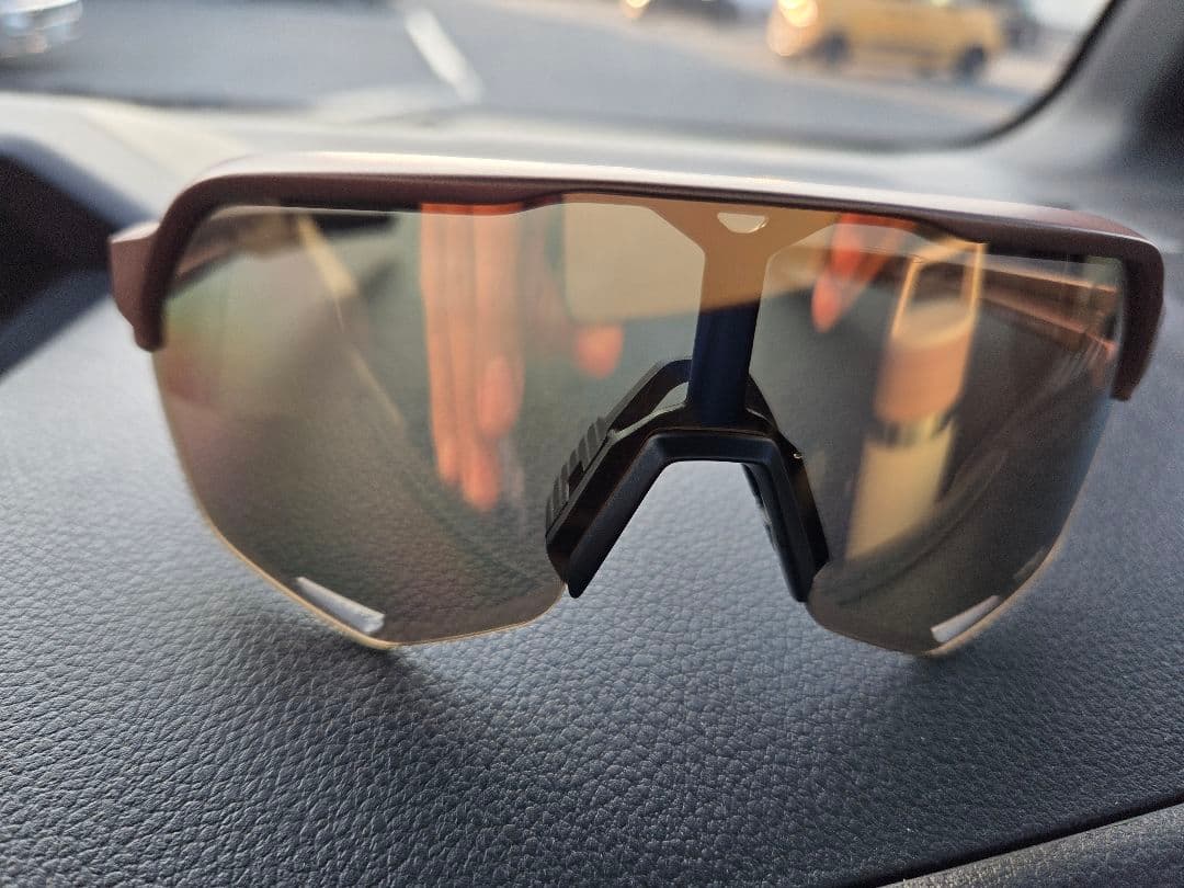 ワンハンドレッド　100%　サングラス