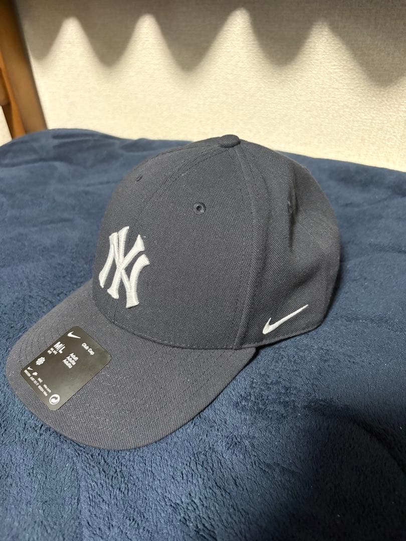 3house着用 NIKE ニューヨーク・ヤンキース　CLUB CAP NAVY