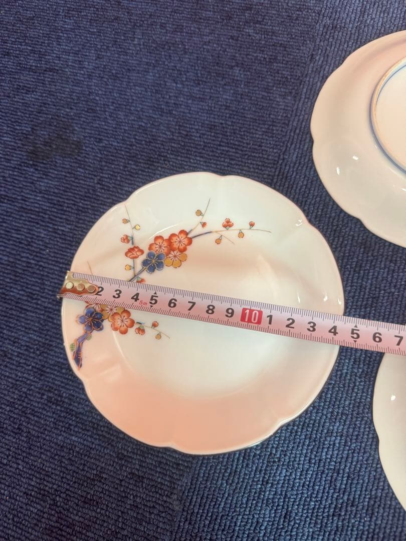 1708 深川製磁　梅文　花型皿　3客