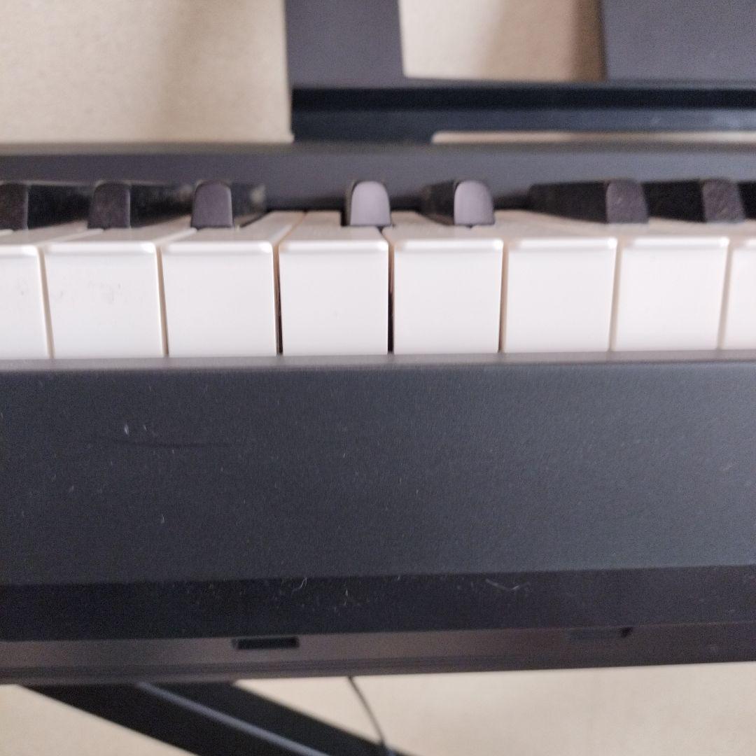 ♦ヤマハ電子ピアノ８８鍵盤 ♦譜面立て スタンド ✔椅子無し