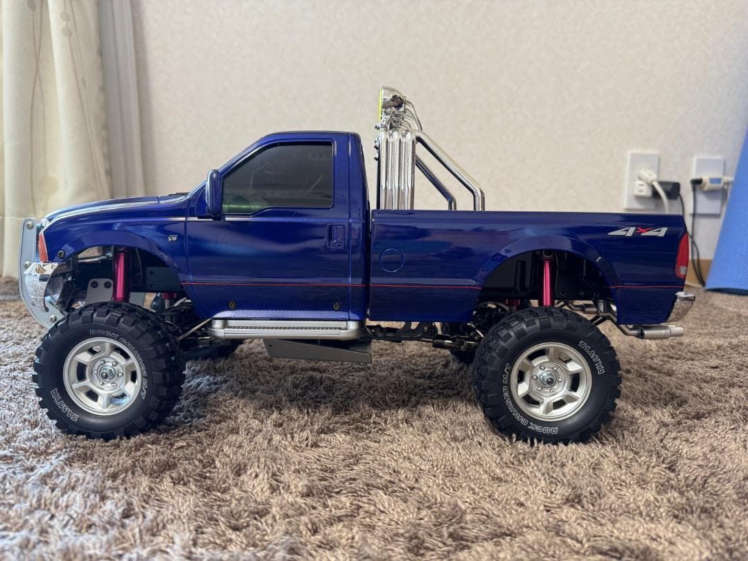 タミヤ 1/10 フォードF-350ハイリフト(フルオペ)バッテリー、充電器付き