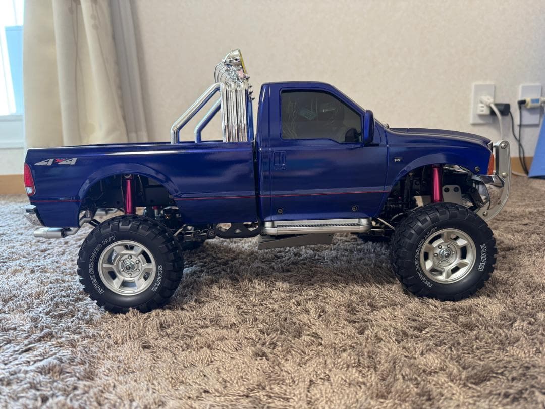 タミヤ 1/10 フォードF-350ハイリフト(フルオペ)バッテリー、充電器付き