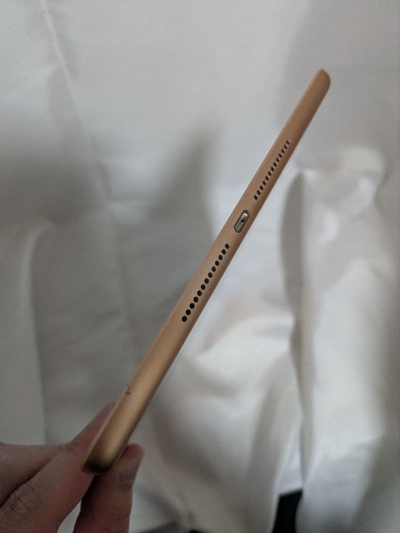 iPad 第6世代 32GB Wi-Fi+Cellular A1954動作確認済