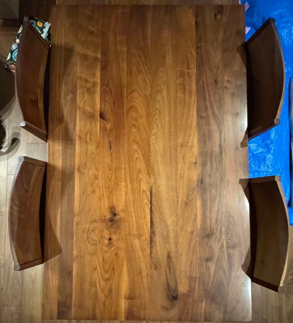 【美品】ウォールナット材 ダイニングテーブル（4人掛け） * テーブルのみ