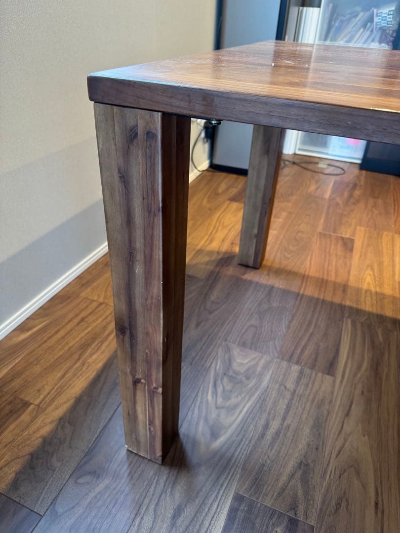 【美品】ウォールナット材 ダイニングテーブル（4人掛け） * テーブルのみ