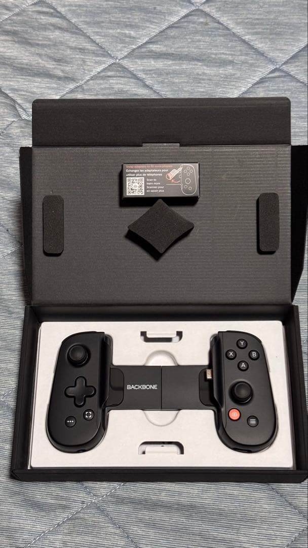 BACKBONE スマートフォン用ゲームコントローラー