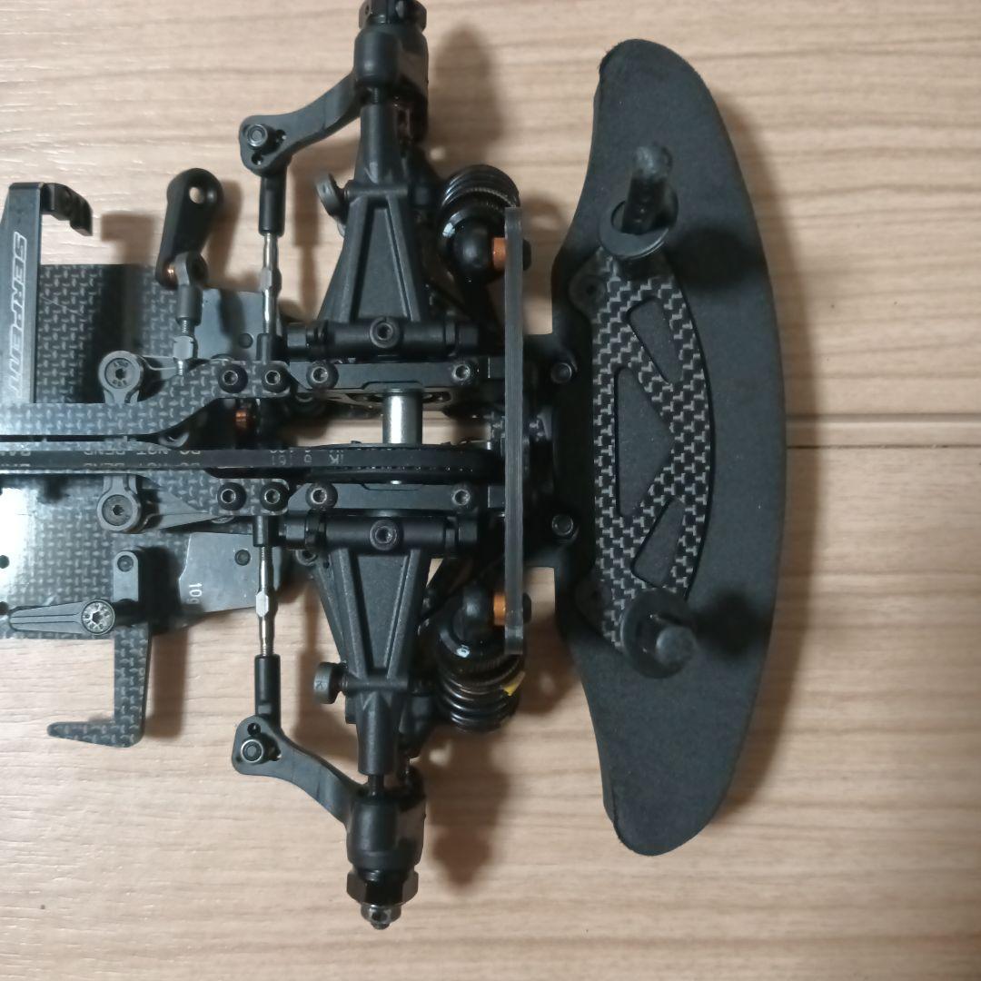 サーパント　X20MID カーボンシャシー