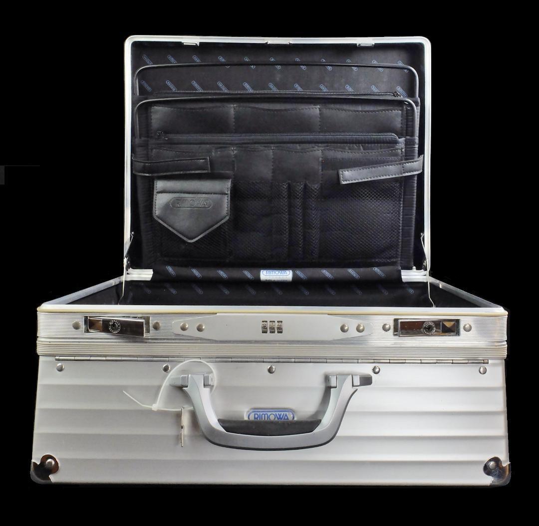 リモワ 907.20アルミ二ウム『コンビ・パイロットケース』 31L 美品・鍵付