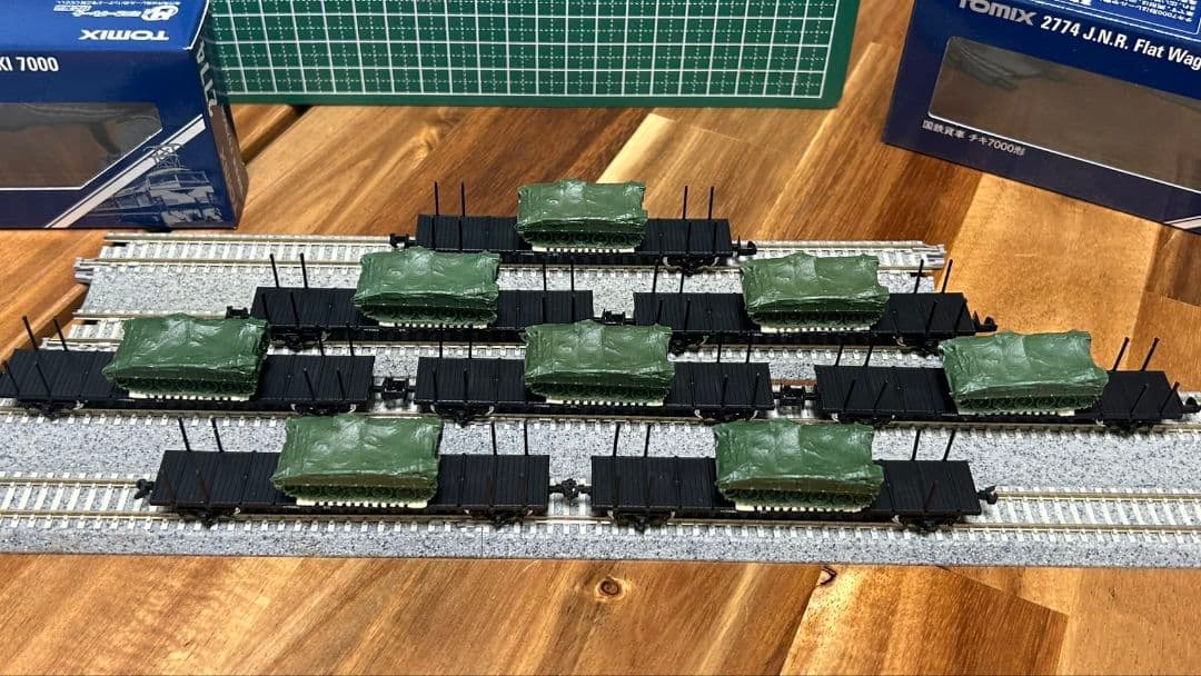 自衛隊機材輸送　73式装甲車 TOMIXチキ　加工品