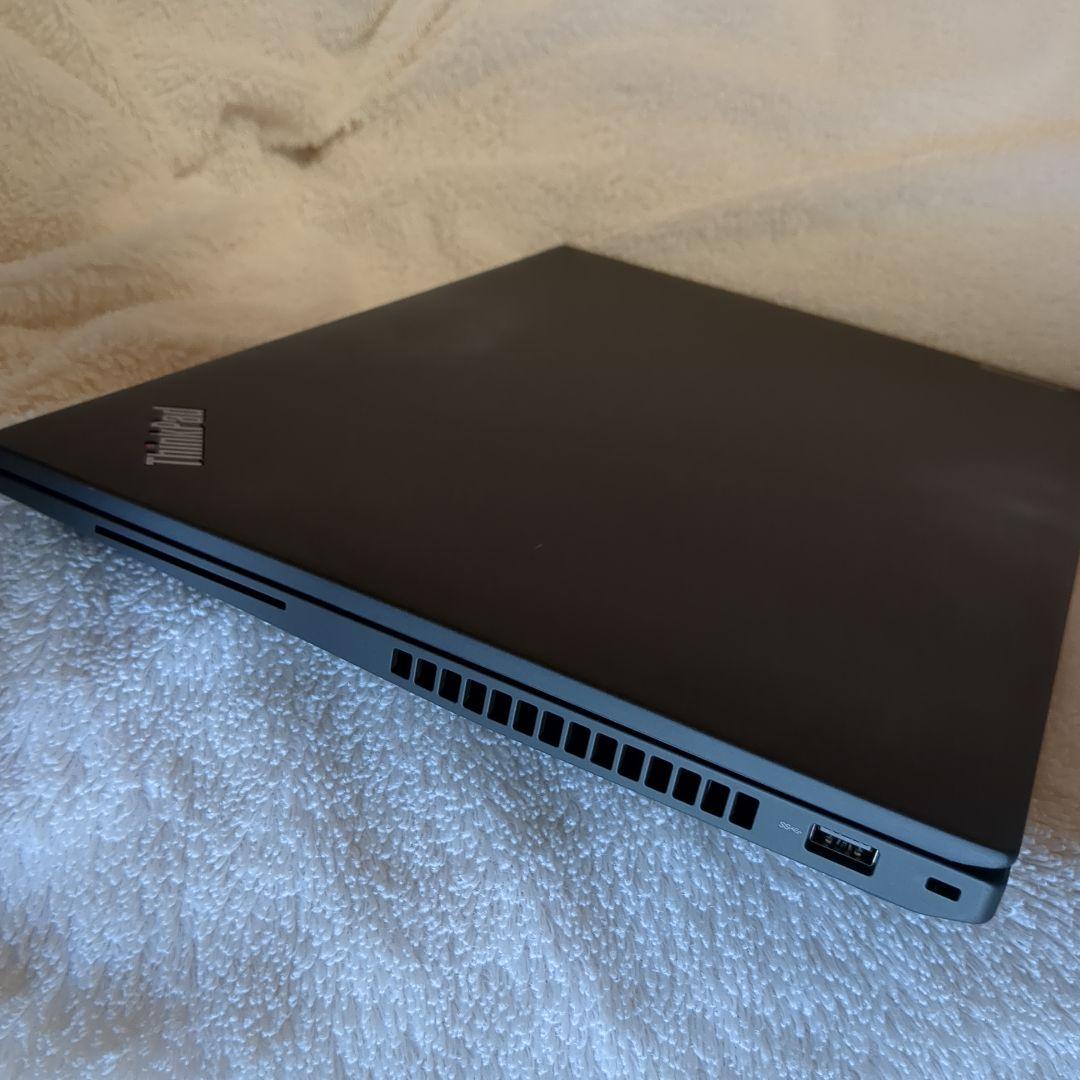 ThinkPad P16s AMD gen1 カスタマイズモデル中古美品