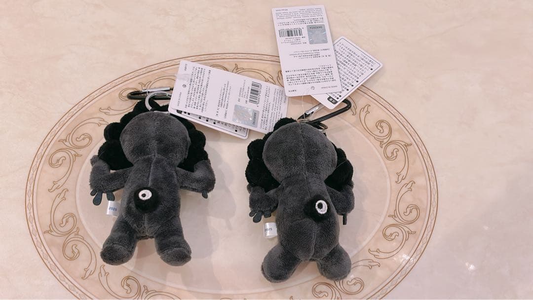 黒ミャクミャク(立ち・座りセット) カラビナ、タグ付き　新品未使用