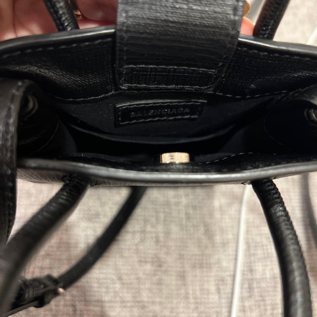 バレンシアガ　ミニショルダー