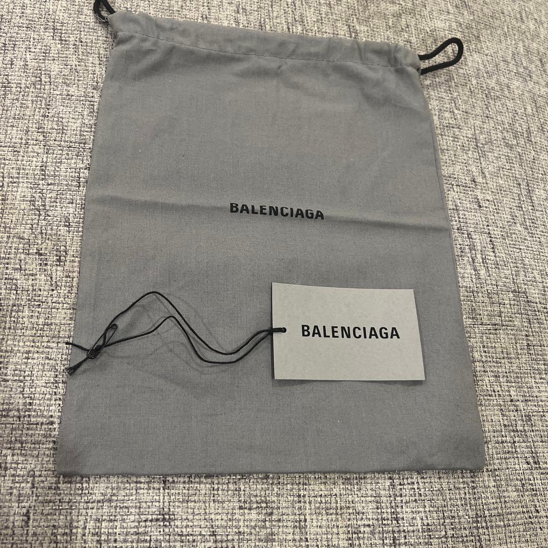 バレンシアガ　ミニショルダー