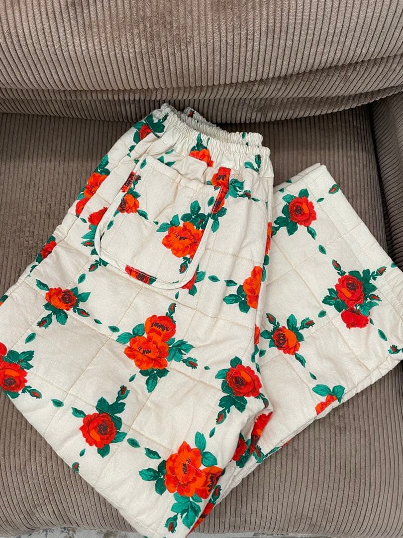 イエローペロタ　キルティングパンツ　薔薇　150 160 スペイン製　大人