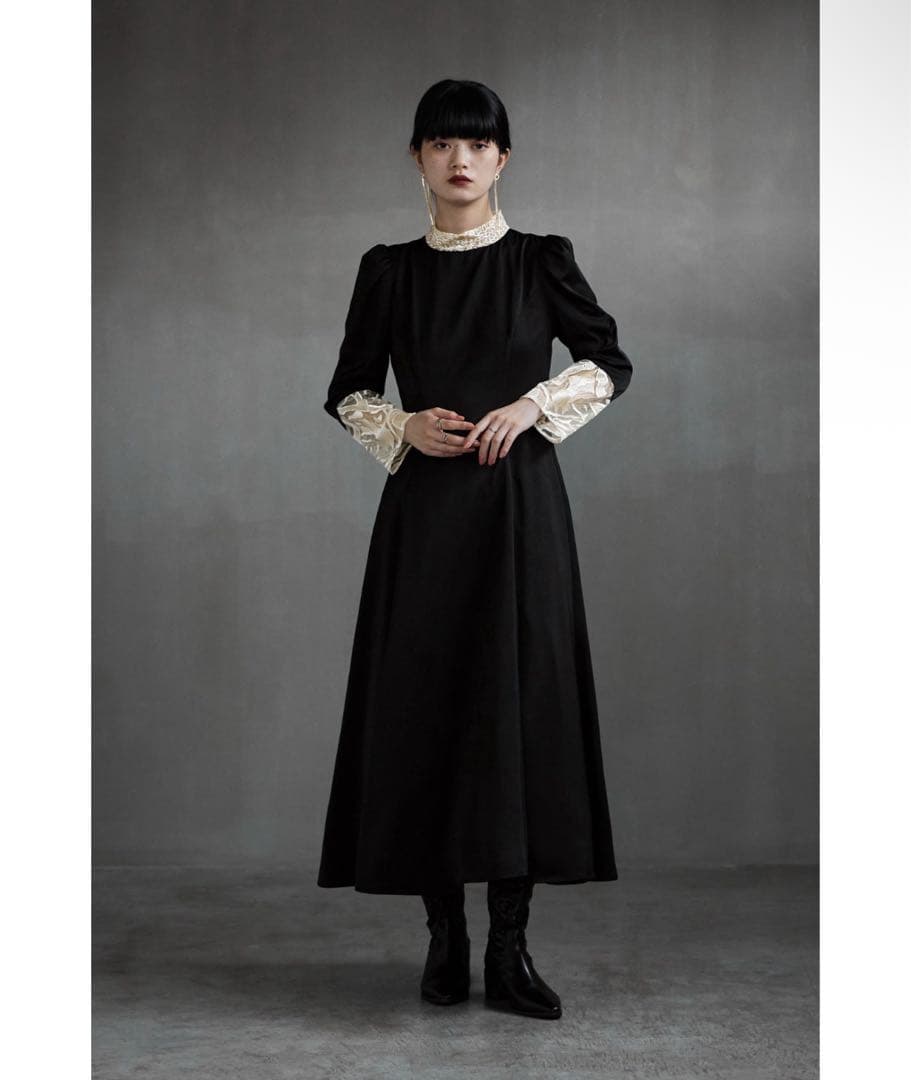 etoll バック刺繍フレアドレス