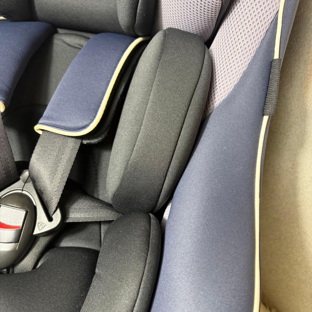 【極美品】Joie ジョイー Arc360° チャイルドシート　ネイビー