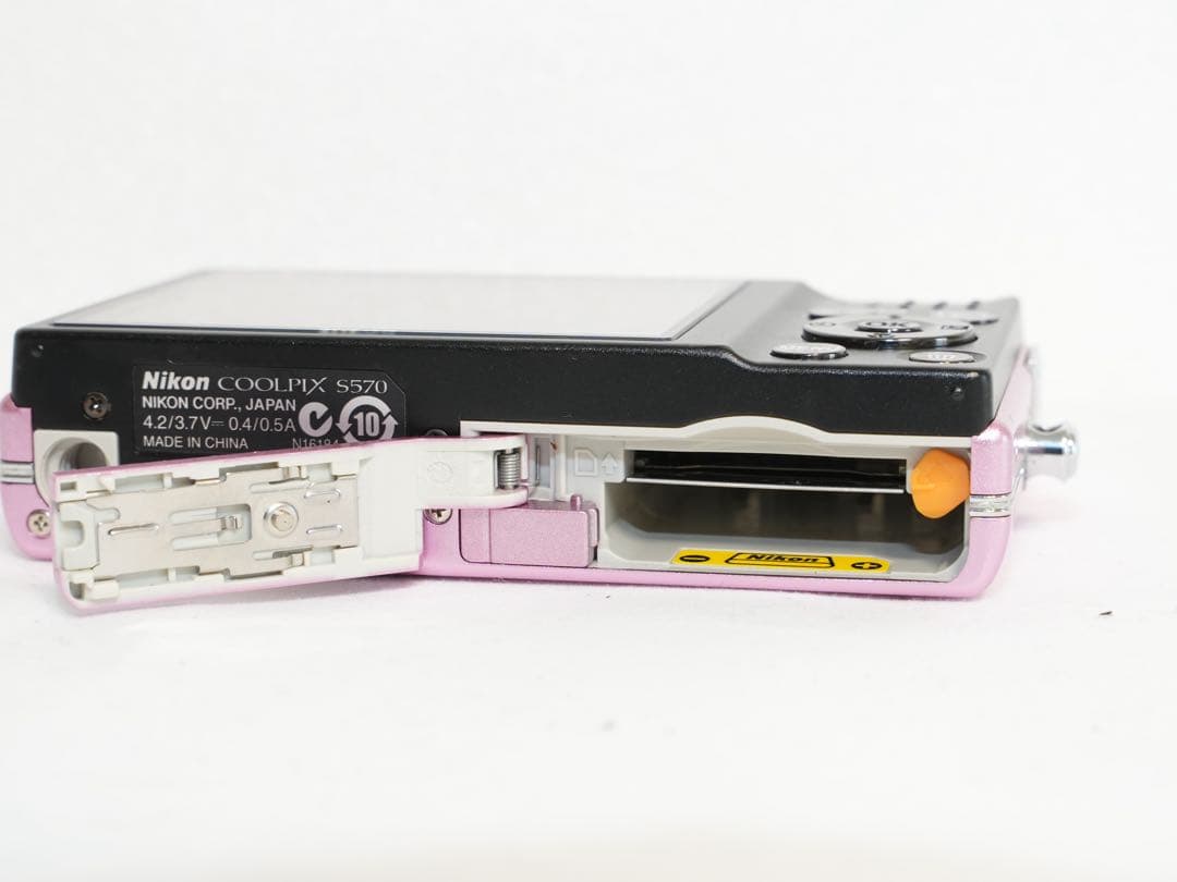 【完動品】Nikon COOLPIX S570 コンデジ ピンク 動作確認済