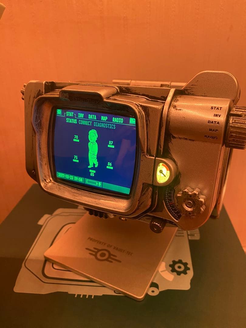 フォールアウト PipBoy 3000 MK V　ダイキャスト製公式レプリカ