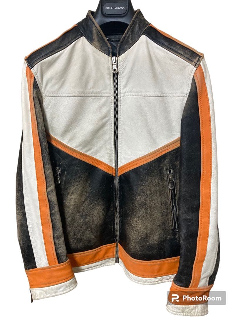 ドルチェ&ガッバーナ　D&G　レーシング　シングルライダース　春コーデ